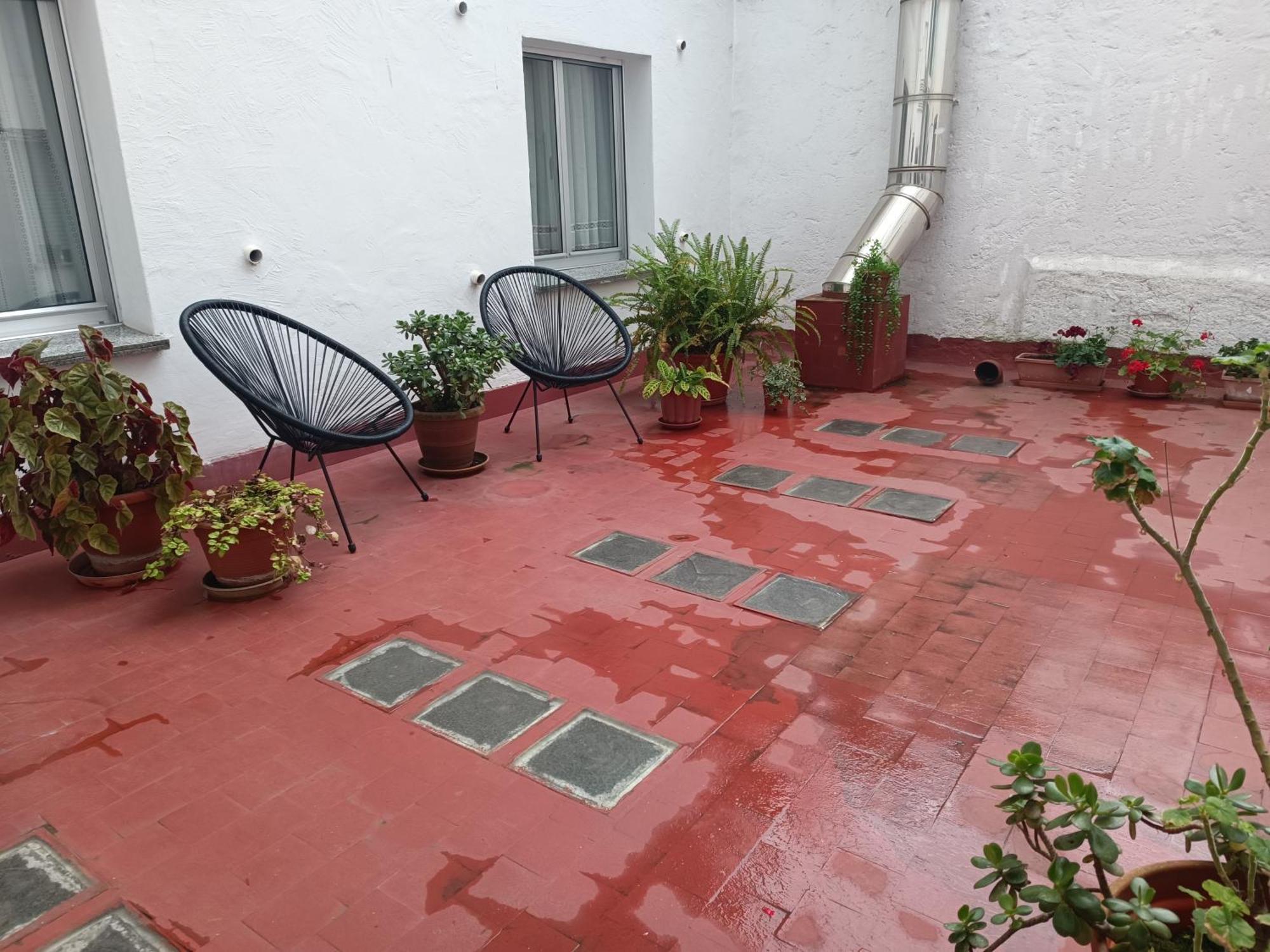 Como Una Casa De Campo En La Ciudad, Con Patio -Parking Gratis Gijon Exterior photo